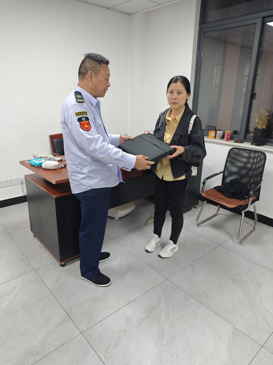 b2c1194c91573aeebdf535b9a1f9b17.jpg b2c1194c91573aeebdf535b9a1f9b17.jpg